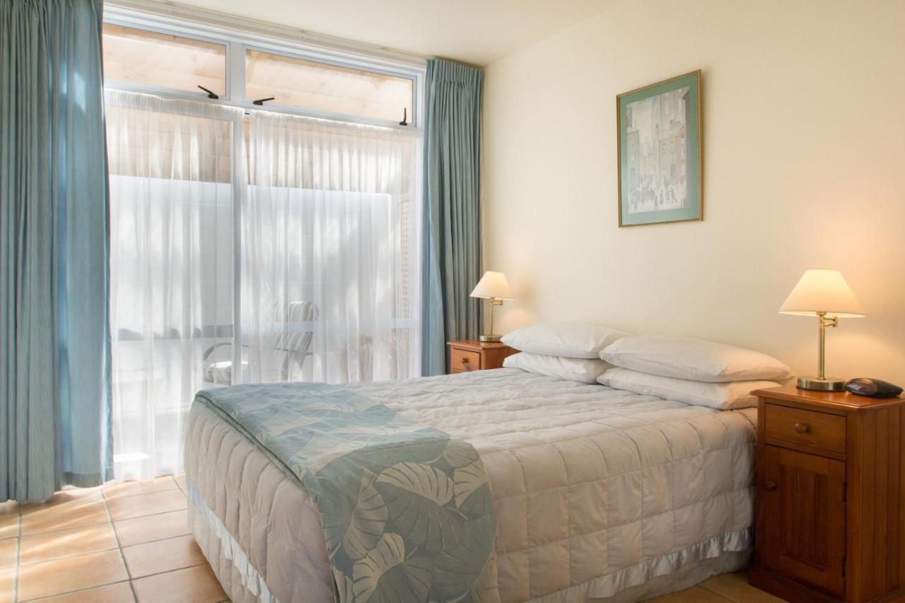 Commodores Lodge Расселл Экстерьер фото