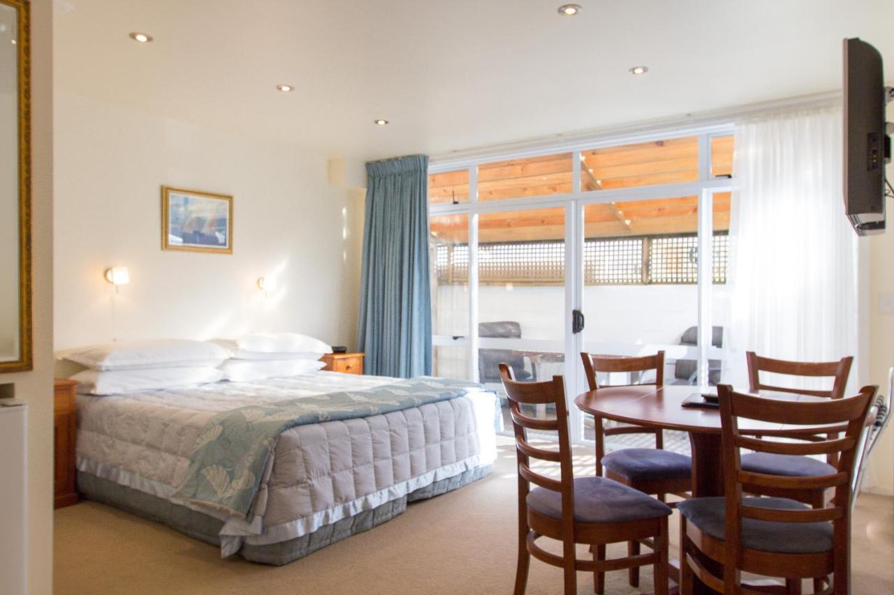 Commodores Lodge Расселл Экстерьер фото